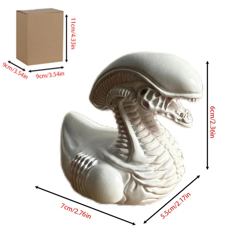 Movie Alien Duck Resin Statue, Evil Alien Duck Decoration, Resin Car Dashboard and Table Decoration, Interesting Gift Ideas