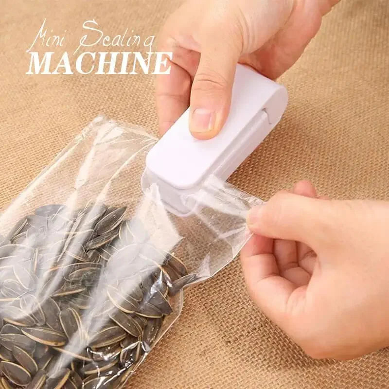 Portable Mini Sealer Home Heat Bag Plastic Food Snacks Bag Sealing Machine Food Packaging Kitchen Storage Bag Clips Wholesale