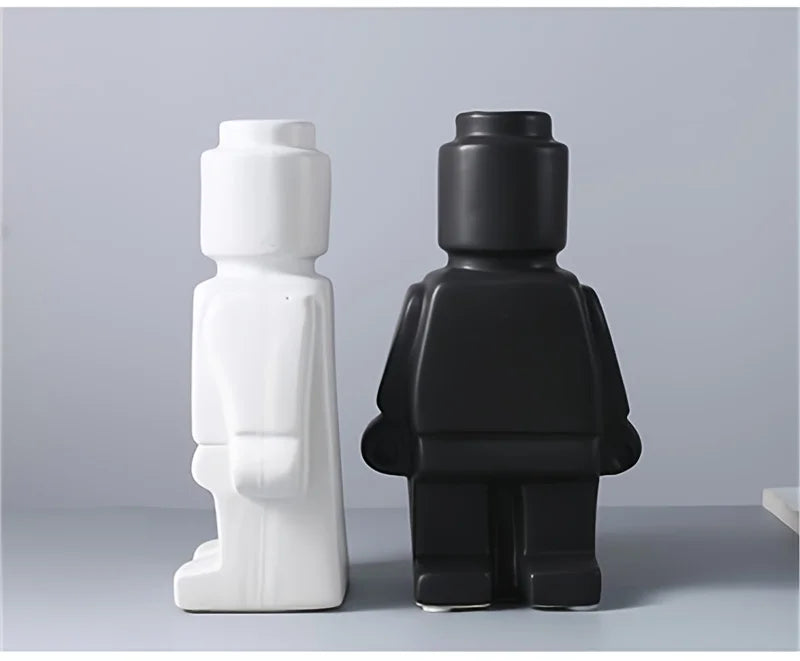 Nordic Style Ceramic Robot Vase Indoor Flower Pot Modern Home Interior Decoration White Goods Decoration Office Desk Decoration