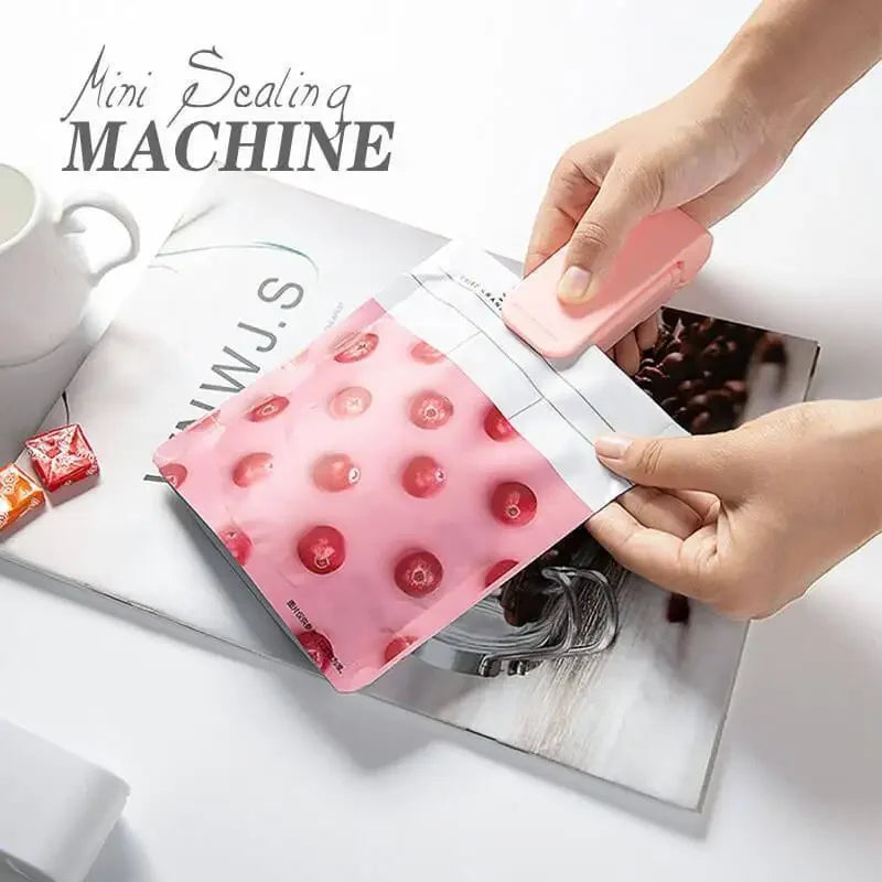 Portable Mini Sealer Home Heat Bag Plastic Food Snacks Bag Sealing Machine Food Packaging Kitchen Storage Bag Clips Wholesale