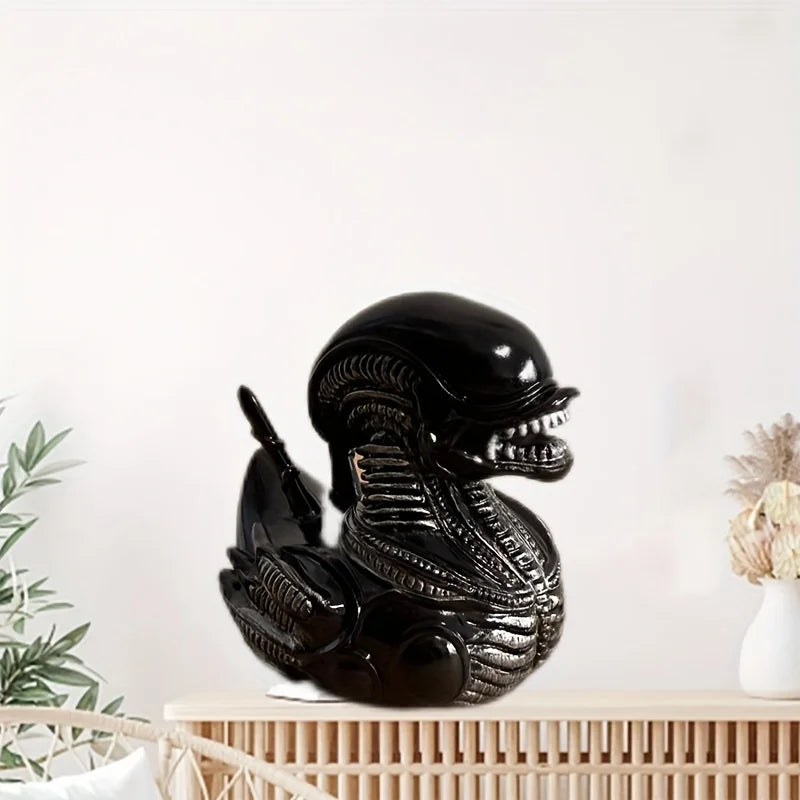 Movie Alien Duck Resin Statue, Evil Alien Duck Decoration, Resin Car Dashboard and Table Decoration, Interesting Gift Ideas